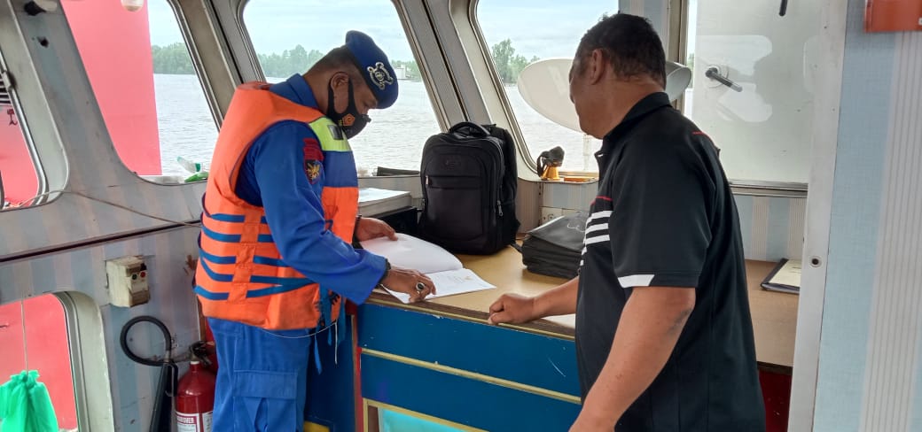 Pastikan Pelayaran Aman dan Tertib, Ditpolairud Laksanakan Patroli Dialogis