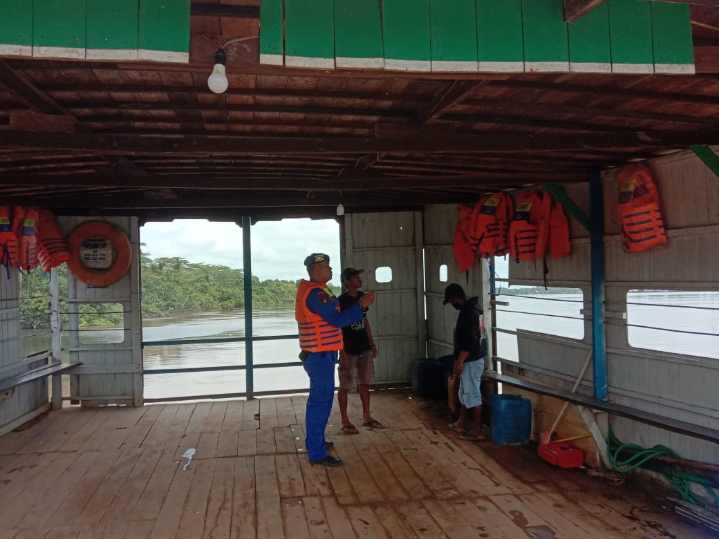 Patroli Harkamtibmas Perairan, Ditpolairud Imbau Nahkoda Kapal Perhatikan Cuaca Sebelum Berlayar