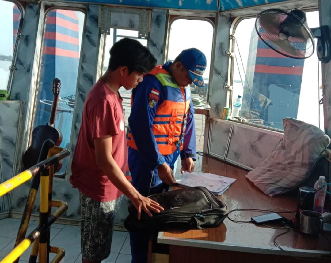 Patroli Harkamtibmas Perairan, Ditpolairud Imbau Nahkoda Kapal Perhatikan Cuaca Sebelum Berlayar