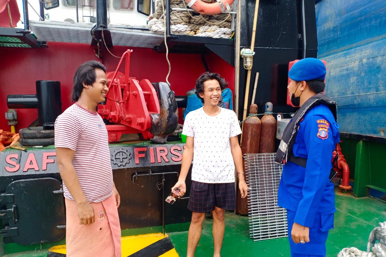 Cegah Sejak Dini Paham Radikal Di Wilayah Perairan, Kapal Polisi XVIII-1005 Lakukan Ini