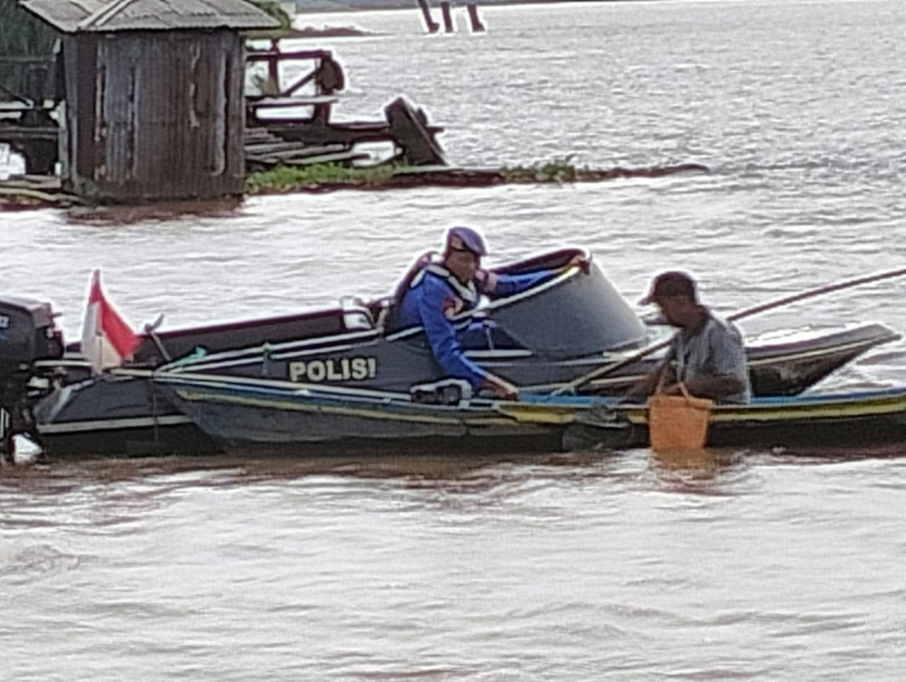 Sosialisasikan Bahaya Bahan Kimia, Ditpolairud Imbau Nelayan Jaga Ekosistem Sungai