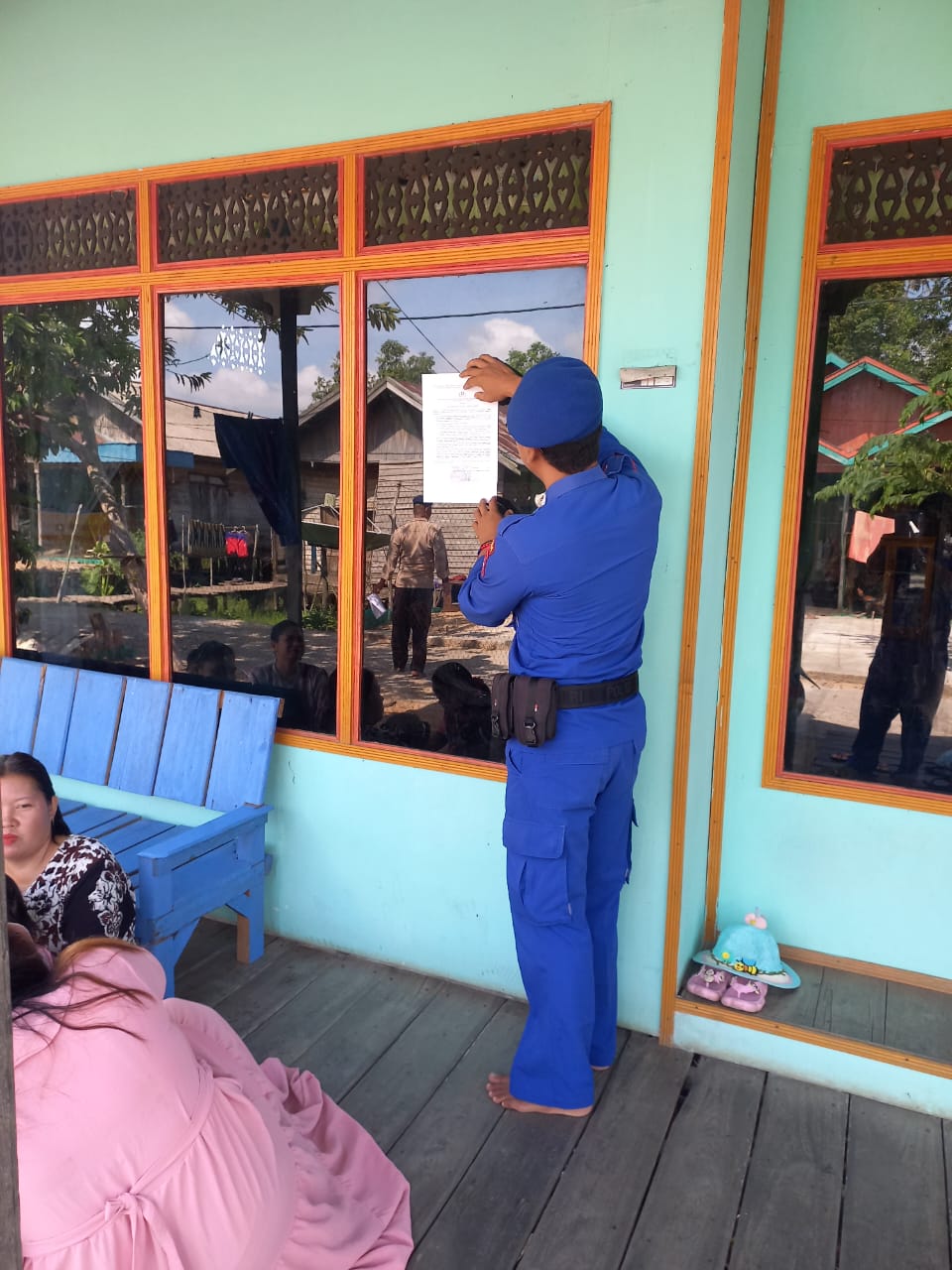 Edukasi Cara Menyampaikan Pendapat Dimuka Umum, Ditpolairud Pasang Maklumat Kapolda Kalteng