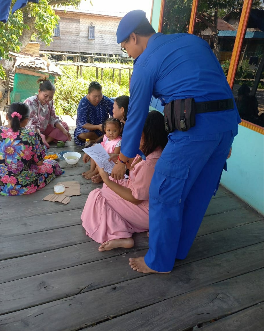 Edukasi Cara Menyampaikan Pendapat Dimuka Umum, Ditpolairud Pasang Maklumat Kapolda Kalteng