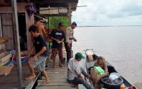 Pastikan Situasi Kondusif Di Perairan Bahaur, Personel Ditpolairud Berikan Imbauan Kamtibmas Kepada Masyarakat Pesisir