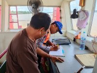 Jaga Kondusifitas Perairan, Ditpolairud Laksanakan Patroli Dan Berikan Imbauan Kamtibmas Di Das Kahayan