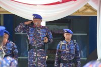 Kapolda Kalteng Bertindak Sebagai Inspektur Upacara Peringati Hut Polairud ke 72 Di Mako Ditpolairud Sampit