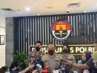 Polri Backup Proses Penegakan Hukum Terhadap Lukas Enembe, Jaga Papua Tetap Kondusif   Lukas Enembe Ditangkap, Polri Minta Masyarakat Jaga Papua Tetap Kondusif