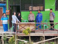 Sambangi Kantor Desa Tumbang Rungan, Polisi RW Ditpolairud Sampaikan Hal Ini