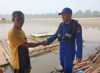 Personel KP XVIII 2001 Ditpolairud Ajak Masyarakat Hidup Sehat Dengan Menjauhi Narkoba