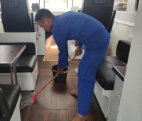 Rutinitas ABK Kapal Ditpolairud Polda Kalteng Dalam Menjaga Sarana Dinas