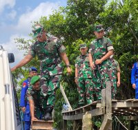 Jelang Nataru, Ditpolairud Bersama TNI Laksanakan Patroli Perairan Gabungan